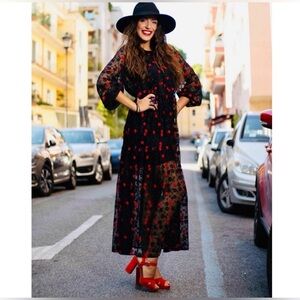 ZARA | Oversized Midi Dress w/ Floral Embroidery Long Sleeve Black/Red